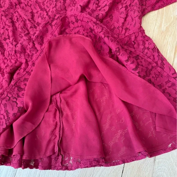 🍂CLEAROUT Torrid Peplum Lace Puff Sleeve Top - Picture 5 of 15